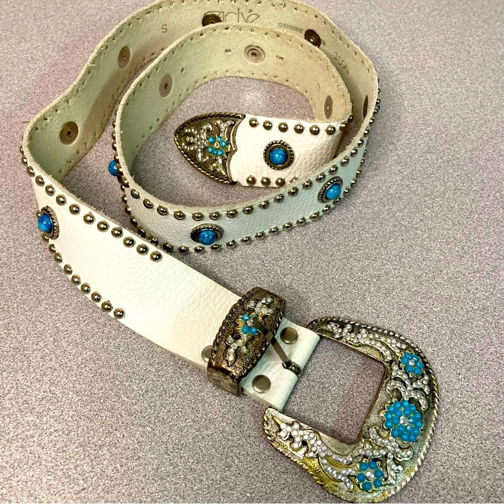 Vintage White Studded Turquoise and Silver Leather Western Belt